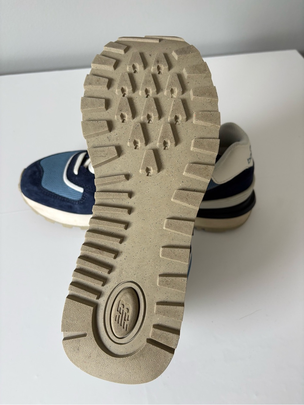 New Balance 574 Legacy Men’s Size 9 Navy Blue Suede Mesh Sneakers U574LGVC - Picture 7 of 9